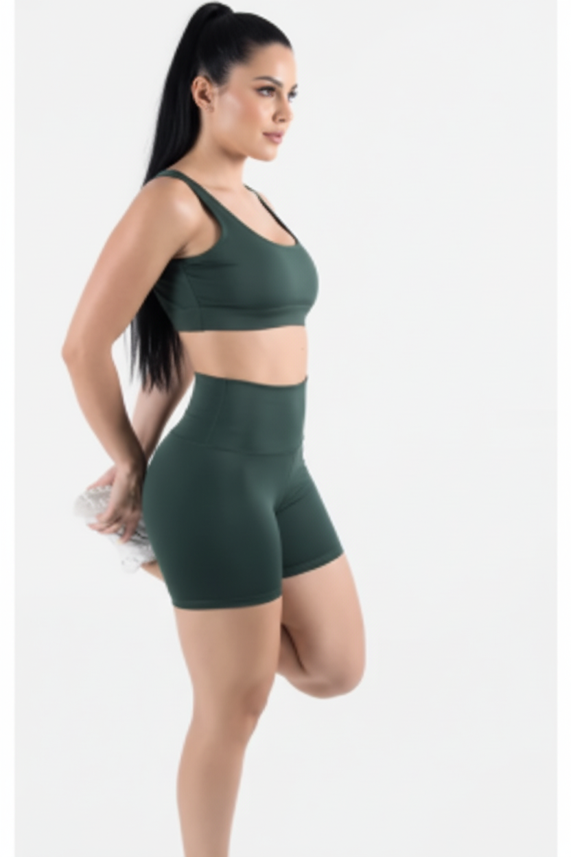 Conjunto Corto